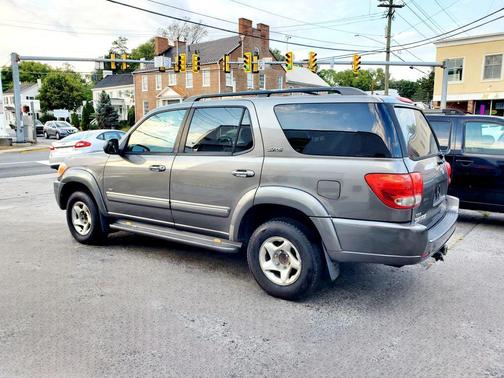 2007 Toyota Sequoia SR5