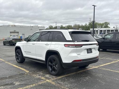 2025 Jeep Grand Cherokee Altitude