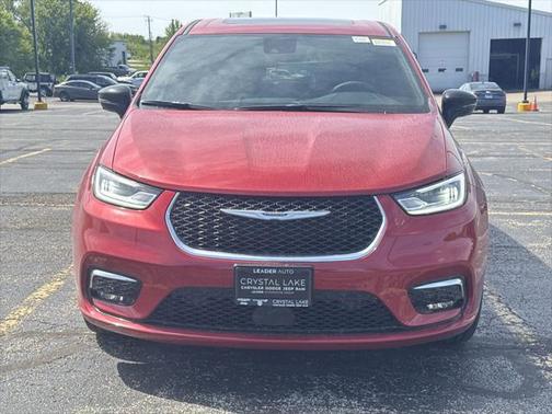 2025 Chrysler Pacifica L