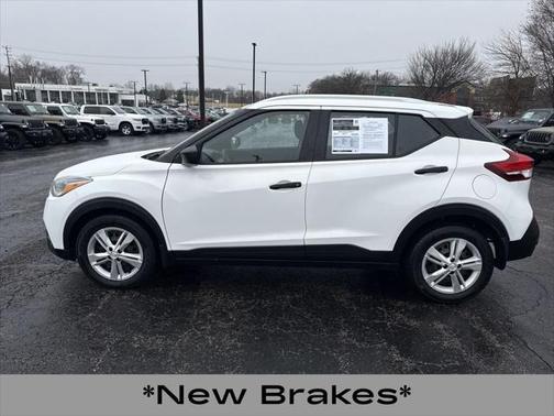 2019 Nissan Kicks S
