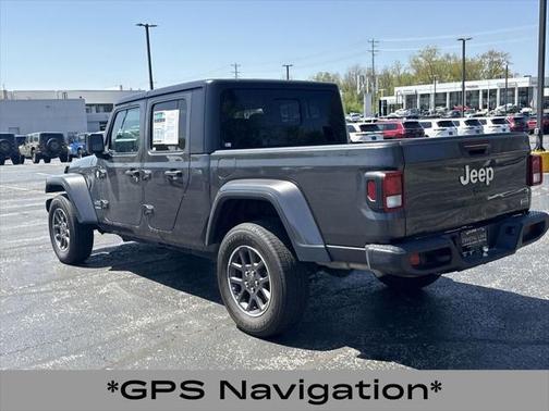 2023 Jeep Gladiator Overland