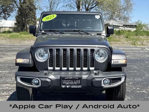 2023 Jeep Gladiator Overland