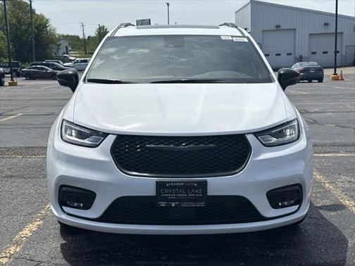 2025 Chrysler Pacifica Hybrid Premium S Appearance Pkg