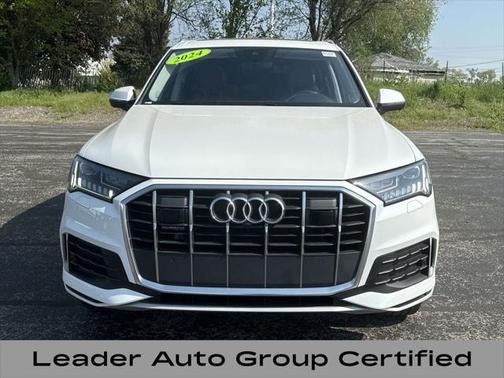 2024 Audi Q7 45 Premium Plus