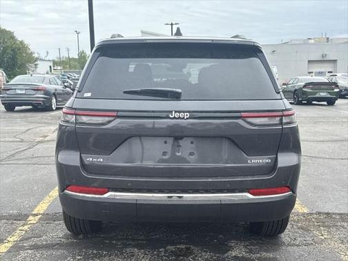 2025 Jeep Grand Cherokee Laredo