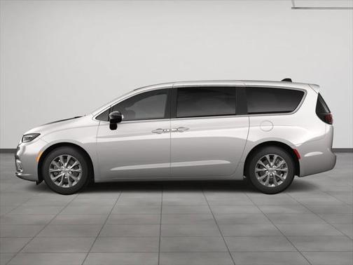 2025 Chrysler Pacifica L