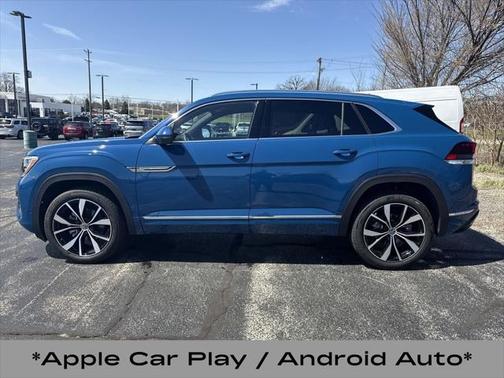 2025 Volkswagen Atlas Cross Sport 2.0T SEL Premium