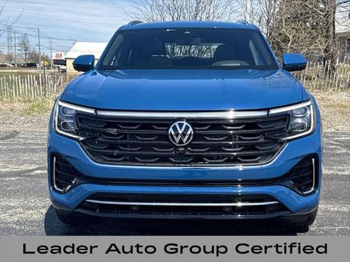 2025 Volkswagen Atlas Cross Sport 2.0T SEL Premium