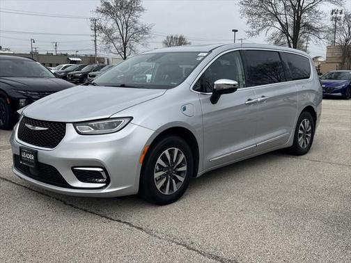 2023 Chrysler Pacifica Hybrid Limited