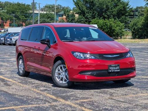 2025 Chrysler Voyager LX