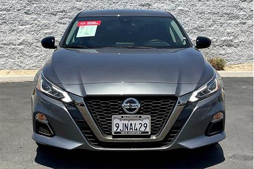 2022 Nissan Altima SR FWD