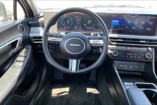 Aero Silver 2025 Hyundai SONATA SEL