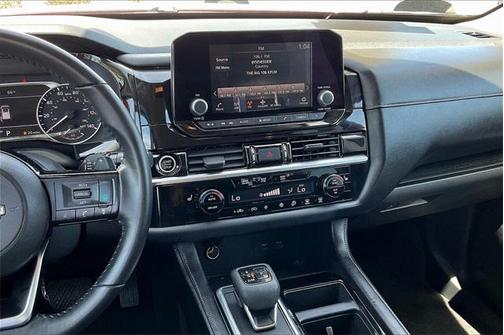 2022 Nissan Pathfinder SV 2WD