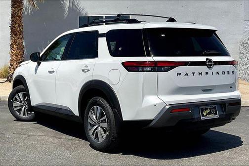 White Pearl 2026 Nissan Pathfinder SL