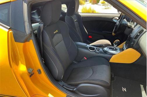 2018 Nissan 370Z Base