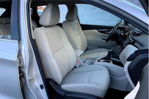 2018 Nissan Rogue Sport SV