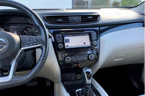 2018 Nissan Rogue Sport SV