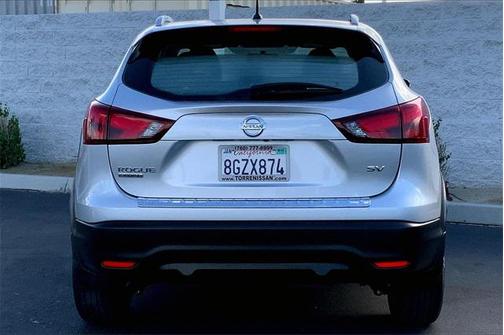 2018 Nissan Rogue Sport SV