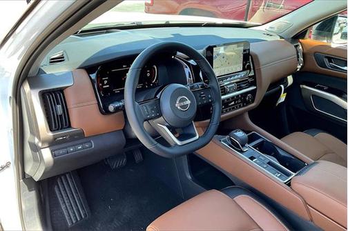 2025 Nissan Pathfinder Platinum FWD