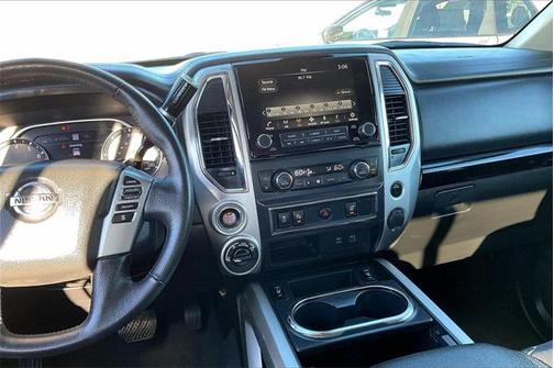 2021 Nissan Titan SV