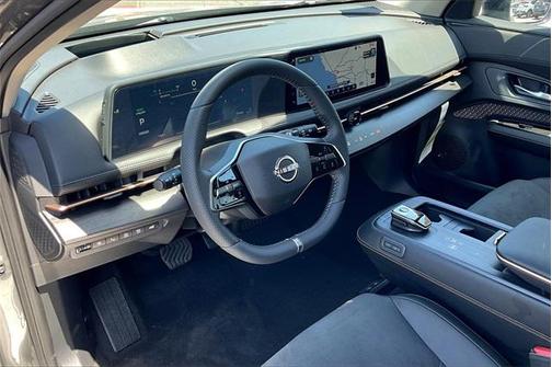 2025 Nissan ARIYA EVOLVE+