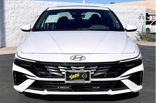 2025 Hyundai ELANTRA SEL
