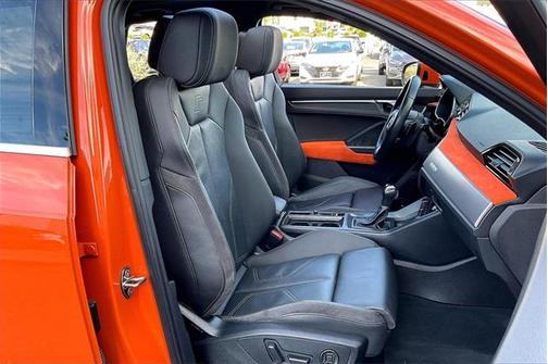 2019 Audi Q3 2.0T S line Prestige