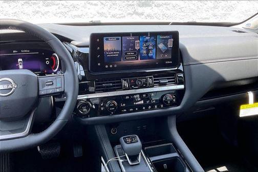 White Pearl 2026 Nissan Pathfinder Platinum