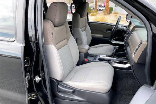 Super Black 2023 Nissan Frontier SV