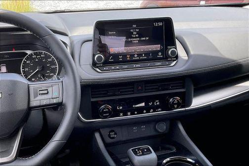 Gun Met 2026 Nissan Rogue SV