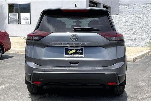 Gun Met 2026 Nissan Rogue SV