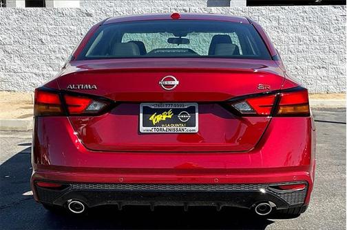 2025 Nissan Altima SR FWD
