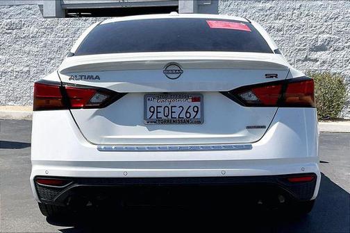 Pearl White 2023 Nissan Altima SR VC-Turbo FWD