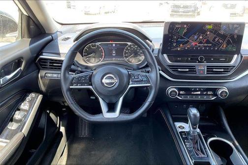 Pearl White 2023 Nissan Altima SR VC-Turbo FWD