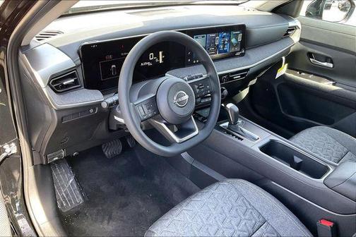 Super Black 2026 Nissan Kicks SV