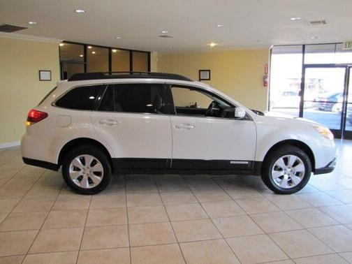 2012 Subaru Outback 2.5i Premium