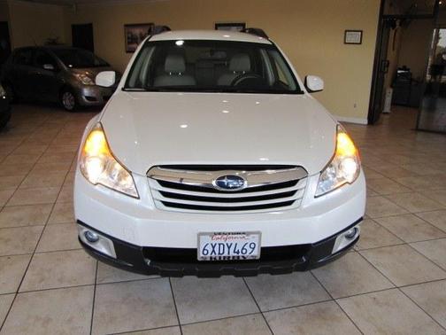 2012 Subaru Outback 2.5i Premium