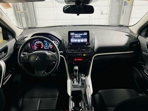 2022 Mitsubishi Eclipse Cross LE