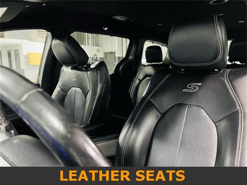 2020 Chrysler Pacifica Touring-L