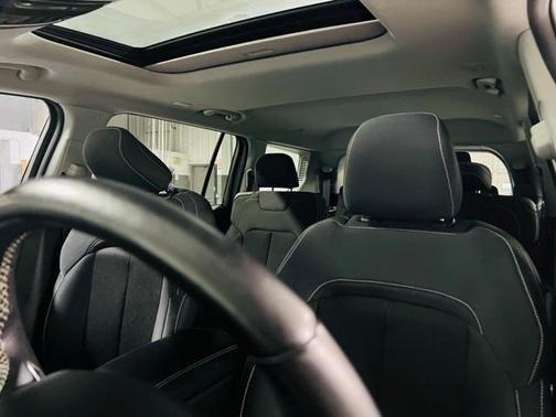 2021 Jeep Grand Cherokee L Laredo