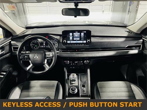 2024 Mitsubishi Outlander SE