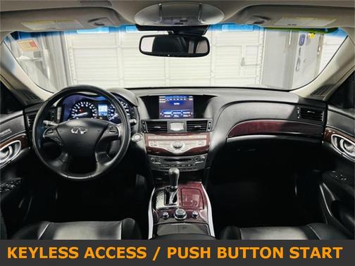 2019 INFINITI Q70 3.7 LUXE