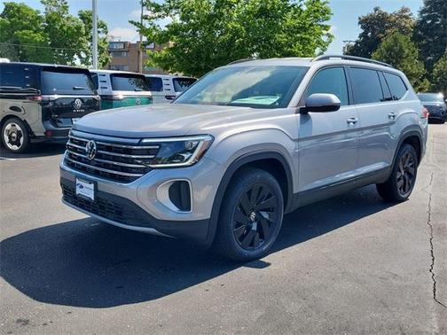 2025 Volkswagen Atlas 2.0T SE