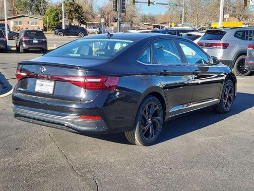 2026 Volkswagen Jetta 1.5T SE