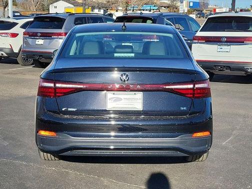 2026 Volkswagen Jetta 1.5T SE