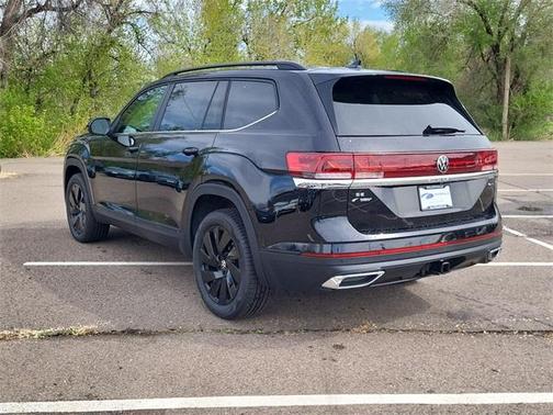 2025 Volkswagen Atlas 2.0T SE