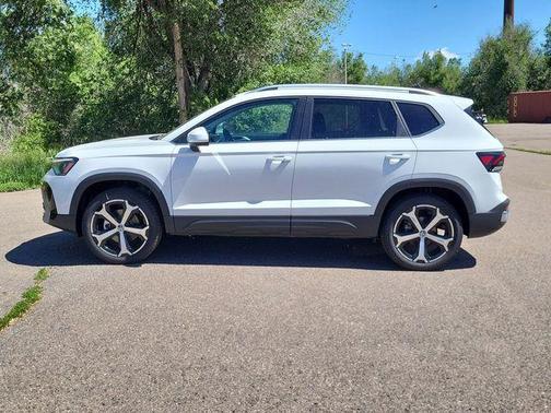 2025 Volkswagen Taos 1.5T SEL