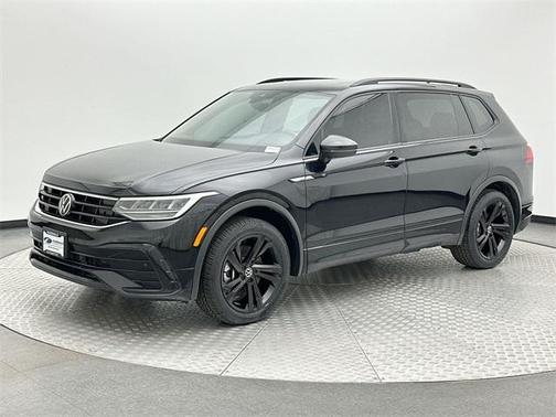2023 Volkswagen Tiguan 2.0T SE R-Line Black