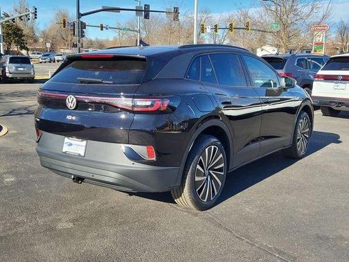 Deep Black Pearl Effect 2026 Volkswagen ID.4 Pro