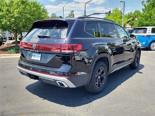 2025 Volkswagen Atlas 2.0T Peak Edition